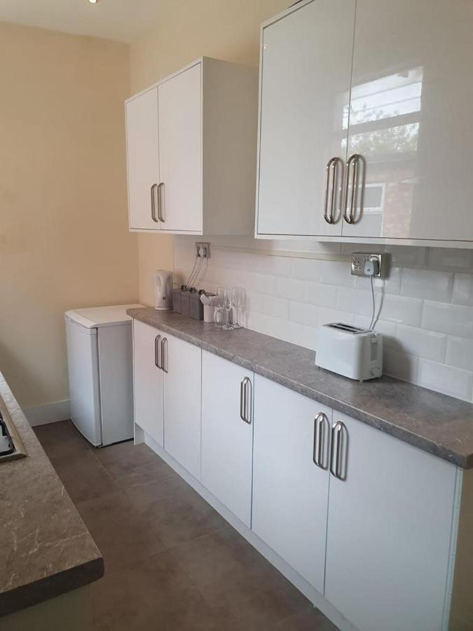 2 Bedroom House - Hopefield Road 레스터 외부 사진